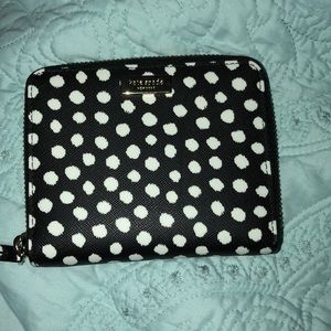 Authentic Kate Spade Small Zip Around Wallet